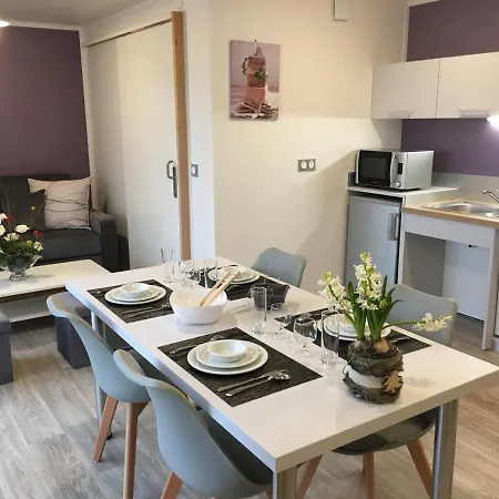 Lilas La Vallee Des Noyers *