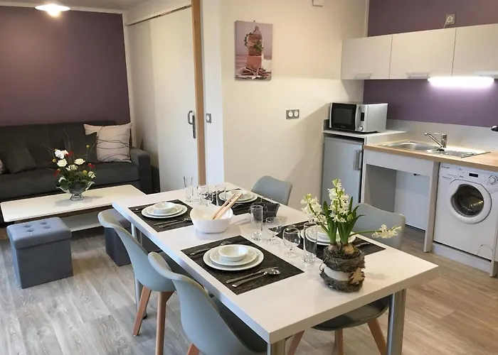 Lilas La Vallee Des Noyers *