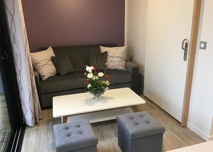 Lilas La Vallee Des Noyers *